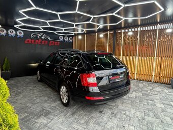 Škoda Octavia Combi 2.0 TDI Ambition DSG - 11