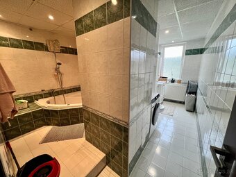 🏡 3-izbový byt so záhradou, 2 balkónmi, garážou a veľkou pi - 11