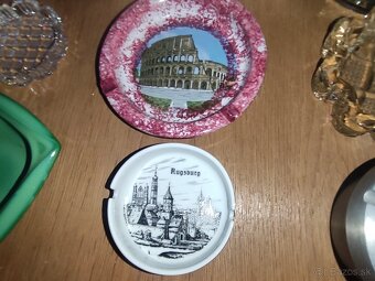 Kolekcia starých popolníkov - 11