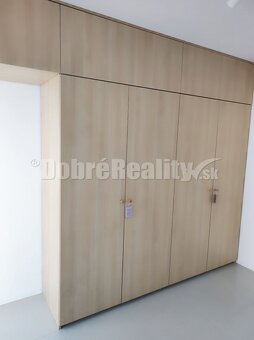 Moderný slnečný 3 izbový byt - 11