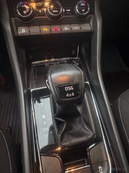 Škoda Karoq 140kw 4x4 Virtual webasto - 11