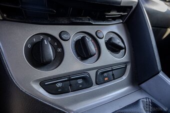 Ford Focus Kombi 1.0 EcoBoost - 11