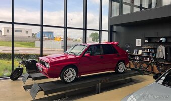 Lancia Delta HF Turbo Integrale 8V - 11