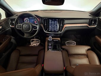 Volvo V60 T8 RRECHARGE Inscription eAWD A/T 288kW - 11