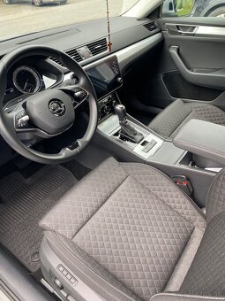 Škoda Superb 2.0 TDI 2021 - 11