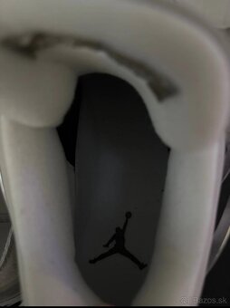 Jordan 4 - 11