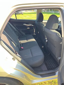 Toyota Auris 1.6 valvematic - 11