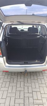 Opel Zafira - 11