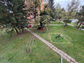 Na predaj 3-izbový byt v Strážskom - 11