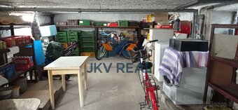 JKV REAL ponúka na predaj 5-izbový dvojpodlažný rodinný dom  - 11
