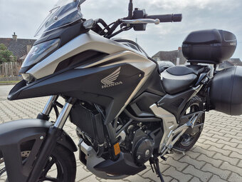 Prodám Honda NC750X , r. v. 2022, ABS, TC, ČR, 12165km - 11