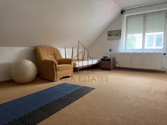 🏡 Predaj rodinného domu – Pravenec - 11