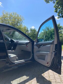 Predám Mercedens-Benz E280 - 11