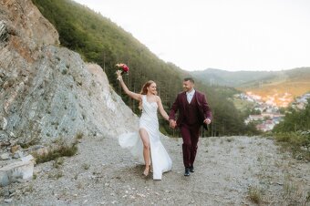 Jedinečné svadobné šaty - 11