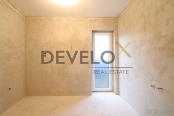  EXKLUZÍVNE  Na predaj  4-izbový bungalov – Veľký Grob - 11