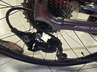 Elektrobicykel Giant - 11