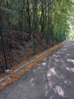 Pokládka zámkovej dlažby, ploty , palisády - 11