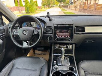Volkswagen Touareg 3.0TDI 4motion - 11