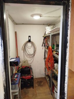 Záhrada s chatkou. Kalsove PB - 11