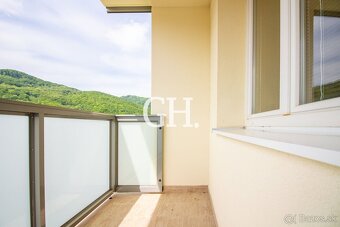 REZERVOVANÉ - Kompletná rekonštrukcia - 2-izbový byt s loggi - 11