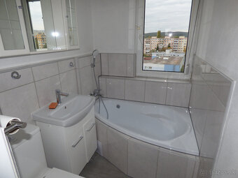 3-izb TERASA- Michalovska, OV, 66m2, ČR, balkón 8.p/8 - 11