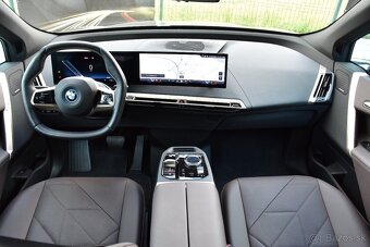BMW iX xDrive40 FULL VÝBAVA SR ZÁRUKA 12_000_KM_DPH_2024 - 11