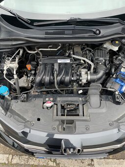 Honda HR-V 1.,5 vtec,len 93 000 km - 11