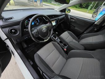 Toyota Auris 1,6 Benzin Automat Top Stav kúpene na Sk - 11