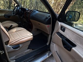 Predám Nissan Terrano II 3.0l tdi 113kw - 11