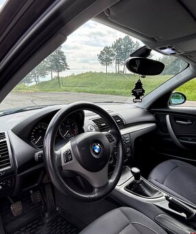 Predám BMW E87 118d - 11