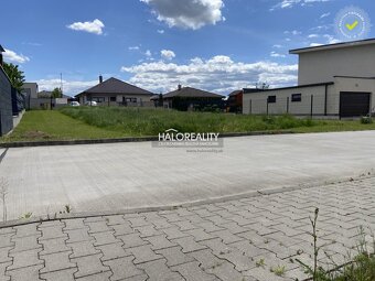 HALO reality - Predaj, pozemok pre rodinný dom   786 m2 Dulo - 11