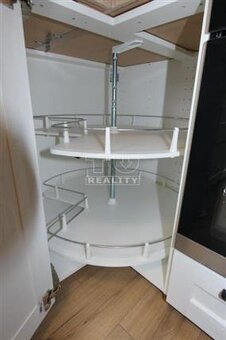 Dostupné bývanie: 3-izbový byt s balkónom 76m2 v... - 11