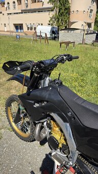 Honda CR250R 2002 - 11