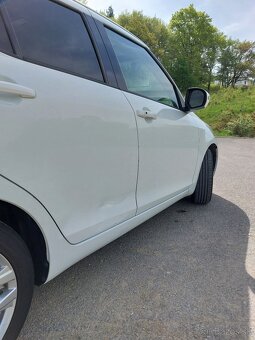 Predám Suzuki Swift 1.2 69kW, r. 2013 - 11