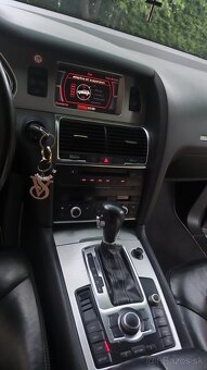 Predám Audi Q7 exclusive 176kw 3,0TDI nutná oprava - 11