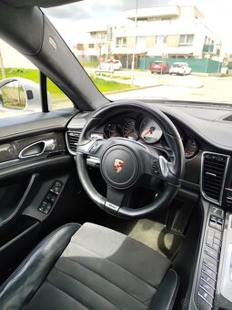 Porsche Panamera GTS - 11