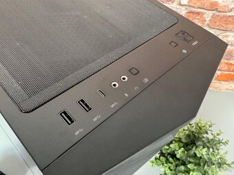 Ryzen 9 7950X3D\64GB\RTX 5080\SSD\1200W Zdroj - 11