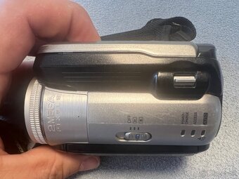 Predám videokameru JVC Everio GZ—MG77EK s 30 GB HDD - 11