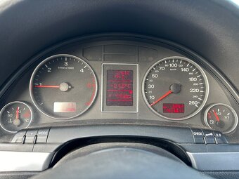 Audi A4 2.0 TDi - 11