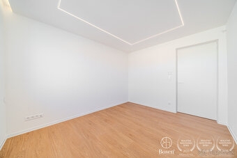 BOSEN | Moderný 4 izbový bungalov s bazénom, ul. Karasová, S - 11