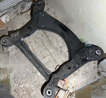 Vsetko komplet za 100e Audi A6 C6 - 11