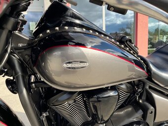 Kawasaki VN900 - 11