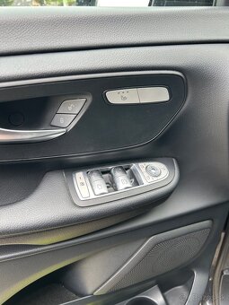 Mercedes Benz V250 - 11