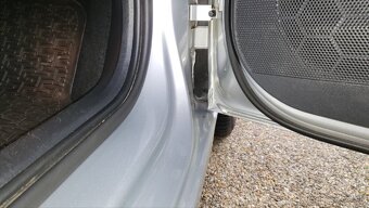 Škoda octavia 2.0 TDI DSG 110KW - 11