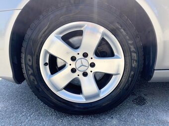 Mercedes E 280 CDI 4MATIC - 11