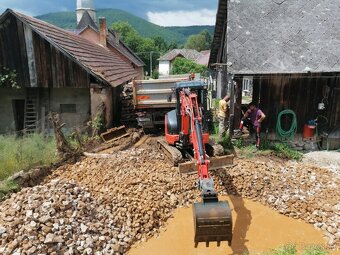Predaj a realizácia žumpy a betónové pivnice výkopové práce - 11