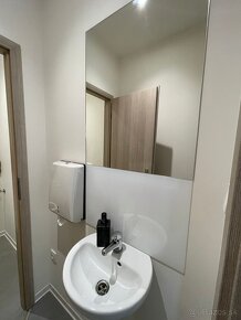 Obchodný priestor / Showroom + sklad - 11