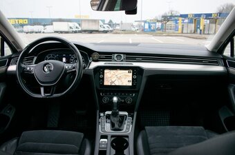 Volkswagen Passat Variant 2.0 BiTDI 240k Highline 4MOTION - 11