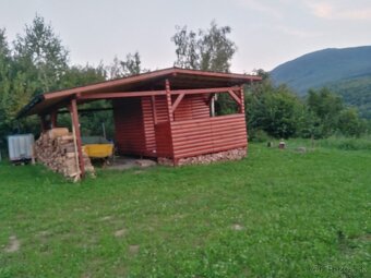 Predám pozemok s malou chatkou - 11