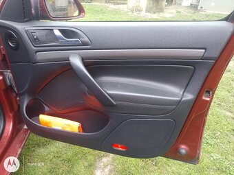 Predám alebo rozpredám Octavia 02 combi - 11